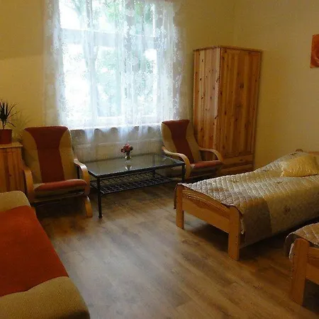 Δωμάτια σε οικογενειακή κατοικία Roza Σόποτ